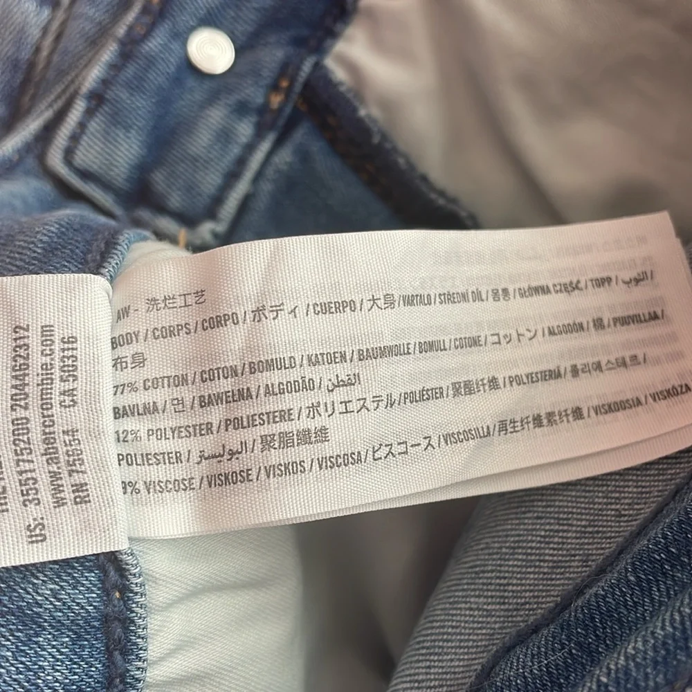 Hollister Curvy High Rise Crop Super Skinny Size 15L - Picture 9 of 11